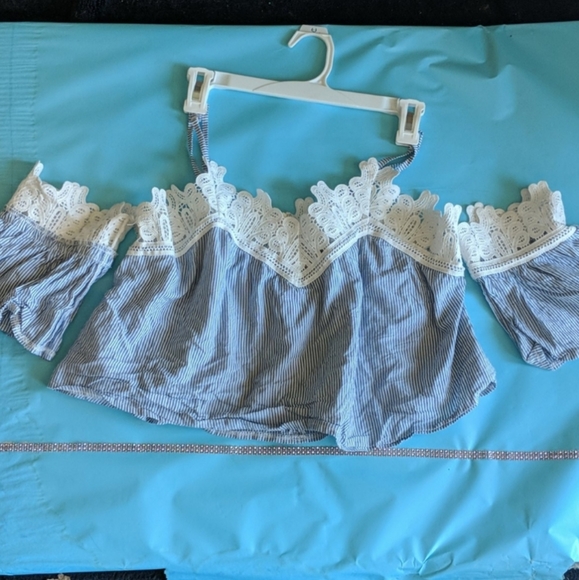 lF Seek the Label crop top off the shoulder Small - Picture 14 of 14